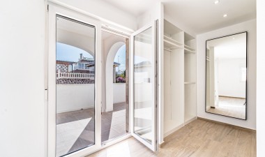 Resale - Villa - Orihuela Costa - Playa Flamenca Norte