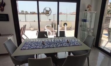 Återförsäljning - Villa - Orihuela Costa - Costa Blanca
