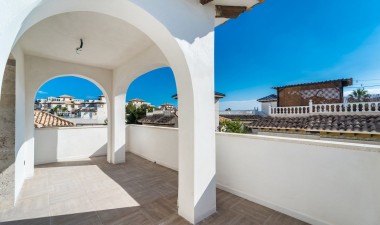 Resale - Villa - Orihuela Costa - Playa Flamenca Norte