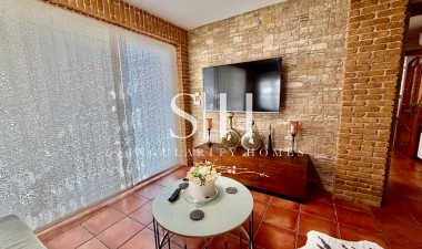 Återförsäljning - Villa - Orihuela Costa - La Zenia