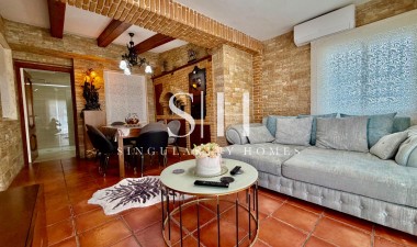 Återförsäljning - Villa - Orihuela Costa - La Zenia