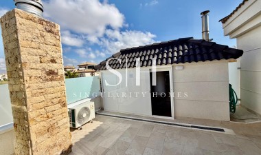 Återförsäljning - Villa - Orihuela Costa - La Zenia