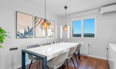 Återförsäljning - Villa - Ciudad De Las Comunicaciones - Costa Blanca