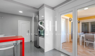Återförsäljning - Villa - Ciudad De Las Comunicaciones - Costa Blanca