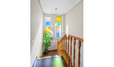 Återförsäljning - Villa - Ciudad De Las Comunicaciones - Costa Blanca