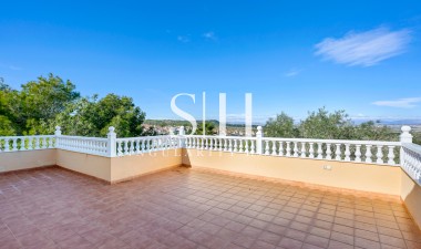 Återförsäljning - Villa - Ciudad De Las Comunicaciones - Costa Blanca
