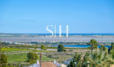 Återförsäljning - Villa - Ciudad De Las Comunicaciones - Costa Blanca