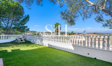 Återförsäljning - Villa - Ciudad De Las Comunicaciones - Costa Blanca