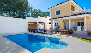 Återförsäljning - Villa - Ciudad De Las Comunicaciones - Costa Blanca