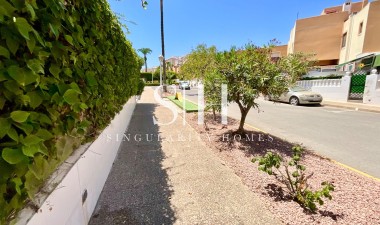 Återförsäljning - Bungalow - Torrevieja - Torreblanca
