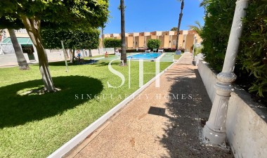 Återförsäljning - Bungalow - Torrevieja - Torreblanca