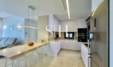 Reventa - Villa - San Miguel de Salinas - Bellavista