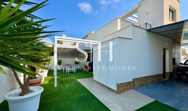 Reventa - Villa - San Miguel de Salinas - Bellavista