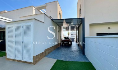 Reventa - Villa - San Miguel de Salinas - Bellavista