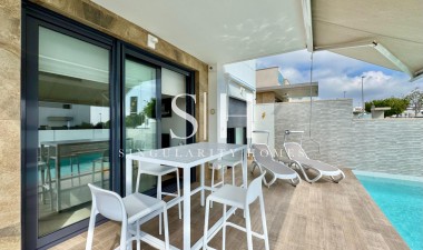 Reventa - Villa - San Miguel de Salinas - Bellavista