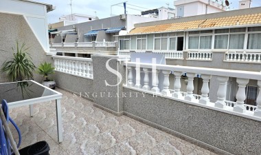 Resale - Apartment / flat - Torrevieja - Estacion De Autobuses