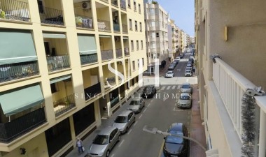 Återförsäljning - Lägenhet / lägenhet - Torrevieja