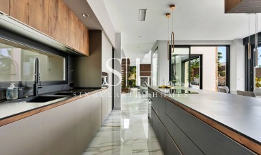 Återförsäljning - Villa - Orihuela - Las Colinas Golf