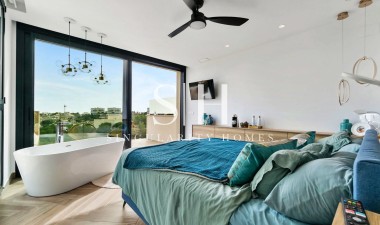 Återförsäljning - Villa - Orihuela - Las Colinas Golf