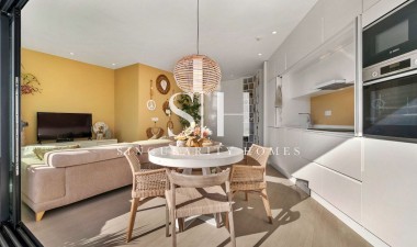 Resale - Apartment / flat - Orihuela - Las Colinas Golf