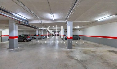 Resale - Apartment / flat - Orihuela - Las Colinas Golf