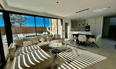 Resale - Villa - Orihuela - Las Colinas Golf