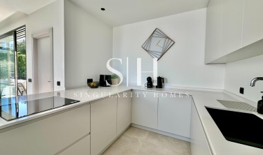 Resale - Villa - Orihuela - Las Colinas Golf