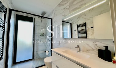 Resale - Villa - Orihuela - Las Colinas Golf