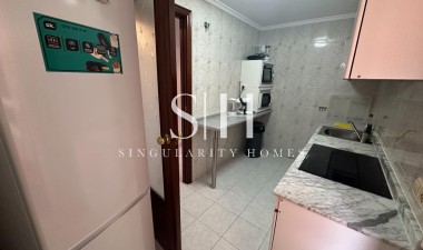 Resale - Apartment / flat - Torrevieja - Centro