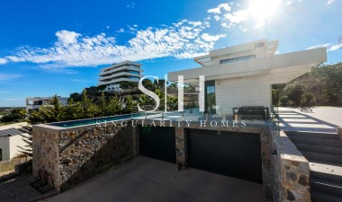 Återförsäljning - Villa - Orihuela - Las Colinas Golf