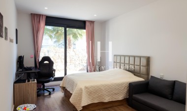 Återförsäljning - Villa - Orihuela - Las Colinas Golf