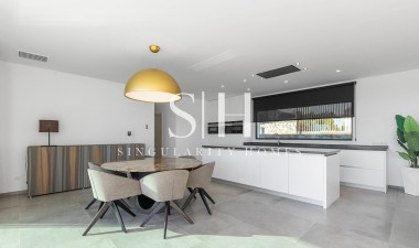 Resale - Villa - Orihuela - Las Colinas Golf