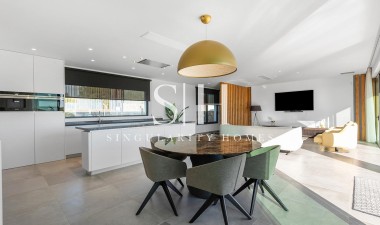 Resale - Villa - Orihuela - Las Colinas Golf