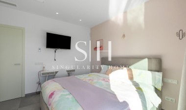 Resale - Villa - Orihuela - Las Colinas Golf