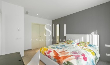 Resale - Villa - Orihuela - Las Colinas Golf