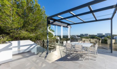 Resale - Villa - Orihuela - Las Colinas Golf