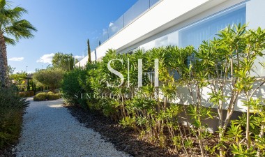 Resale - Villa - Orihuela - Las Colinas Golf