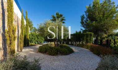 Resale - Villa - Orihuela - Las Colinas Golf