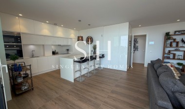 Resale - Apartment / flat - Orihuela - Las Colinas Golf