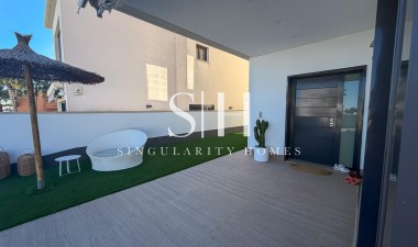 Resale - Villa - San Miguel de Salinas - Bellavista