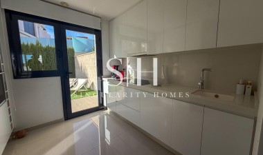 Resale - Villa - San Miguel de Salinas - Bellavista