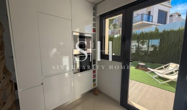 Resale - Villa - San Miguel de Salinas - Bellavista