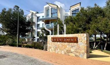Resale - Apartment / flat - Orihuela - Las Colinas Golf