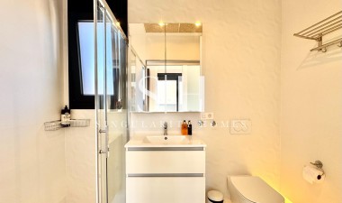 Odsprzedaż - Villa - Orihuela Costa - Lomas de Cabo Roig