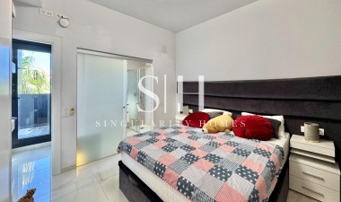 Odsprzedaż - Villa - Orihuela Costa - Lomas de Cabo Roig