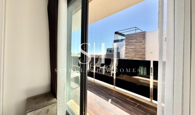 Odsprzedaż - Villa - Orihuela Costa - Lomas de Cabo Roig