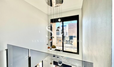 Odsprzedaż - Villa - Orihuela Costa - Lomas de Cabo Roig