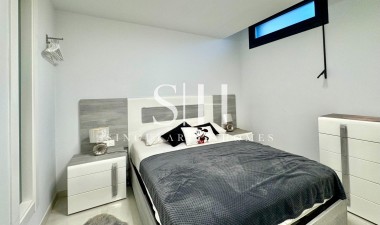 Odsprzedaż - Villa - Orihuela Costa - Lomas de Cabo Roig