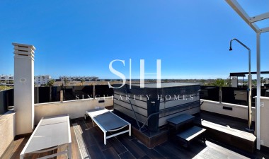 Odsprzedaż - Villa - Orihuela Costa - Lomas de Cabo Roig