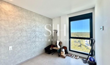 Resale - Apartment / flat - Orihuela - Las Colinas Golf